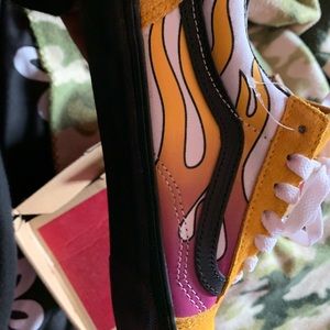 Old Skool Vans Banana and Black Flame